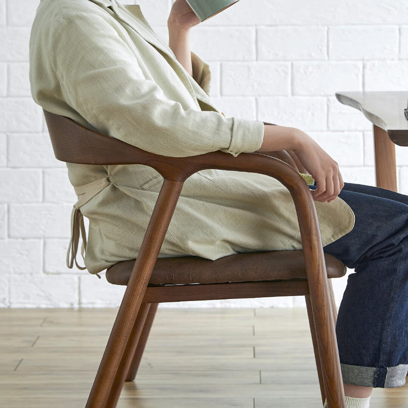 PLATO CHAIR